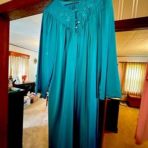 Shadow Line gown and robe set.